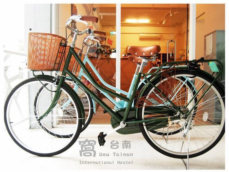 Wow Tainan Hostel エクステリア 写真