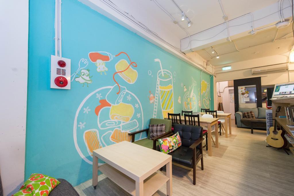 Wow Tainan Hostel エクステリア 写真