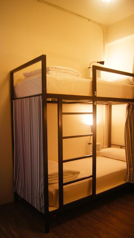 Wow Tainan Hostel エクステリア 写真